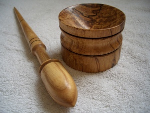An image of a Russian Spindle with a support bowl.  Hand-turned by Keith Leonard,  I found the image by googling Russion Spindles as I didn't know what one was.  This is very beautiful.